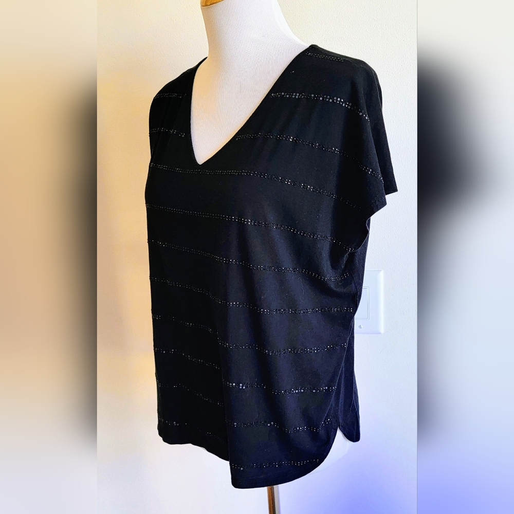 Women's Black V-Neck Chaus Rhinestone Embellished Short Sleeve Blouse - Size M